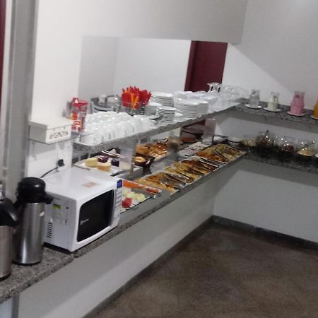 Realeza Giroto Hotel מראה חיצוני תמונה