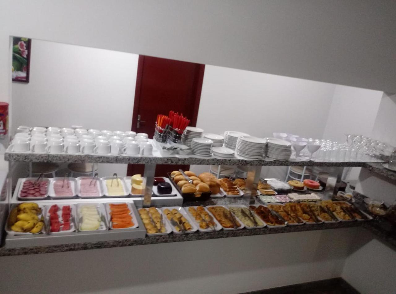 Realeza Giroto Hotel מראה חיצוני תמונה